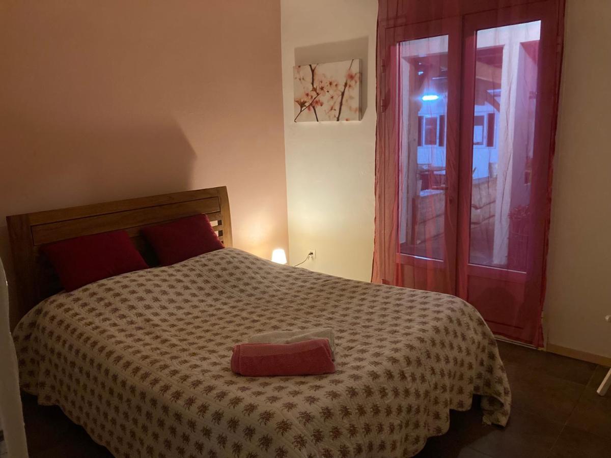 Au Coeur De La Cascade Biberon Bed & Breakfast Ла Плен де Палмист Екстериор снимка